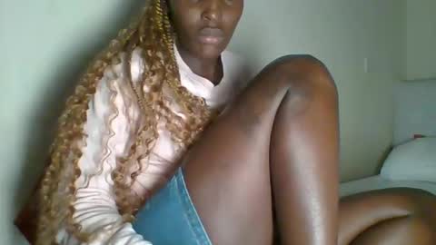 clara online show from 01/29/25, 12:13