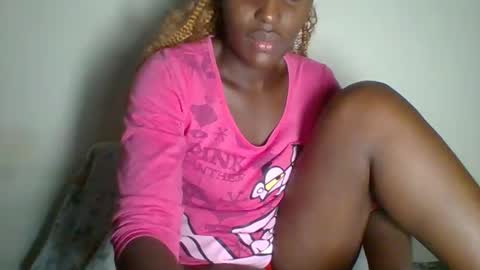 clara online show from 02/14/25, 02:39