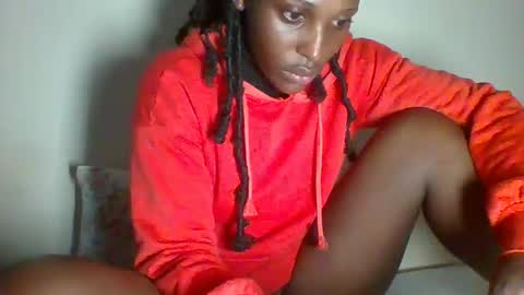 clara online show from 03/10/25, 05:00