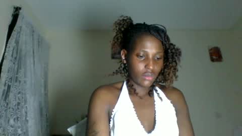 clara online show from 07/04/26, 07:36