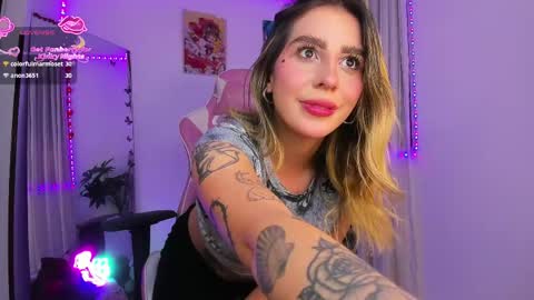 Snapshot of _cloe_1 chatting on 05/26/26, 01:56 Chloe online show from 05/26/26, 01:56