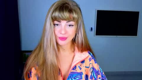 Snapshot of _comefeelme_ chatting on 10/25/25, 04:31 D online show from 10/25/25, 04:31