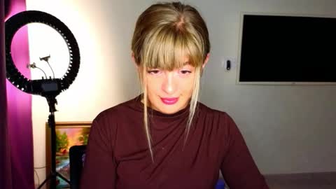 Snapshot of _comefeelme_ chatting on 12/21/25, 06:31 D online show from 12/21/25, 06:31