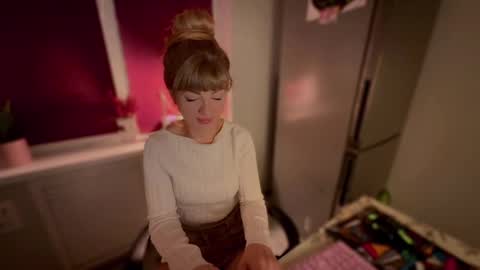 Snapshot of _comefeelme_ chatting on 02/14/26, 05:15 D online show from 02/14/26, 05:15