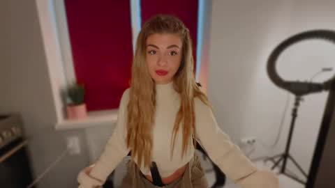 Snapshot of _comefeelme_ chatting on 02/15/26, 06:32 D online show from 02/15/26, 06:32