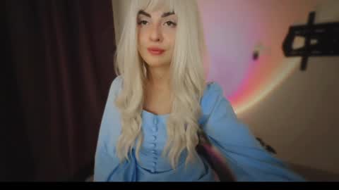 Snapshot of _comefeelme_ chatting on 02/28/26, 05:25 D online show from 02/28/26, 05:25