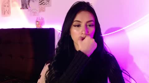 Snapshot of _coraliinee_ chatting on 01/24/25, 05:21 Coraline online show from 01/24/25, 05:21