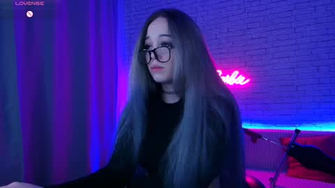 Snapshot of _crazybee_ chatting on 12/20/24, 08:38 Nica online show from 12/20/24, 08:38