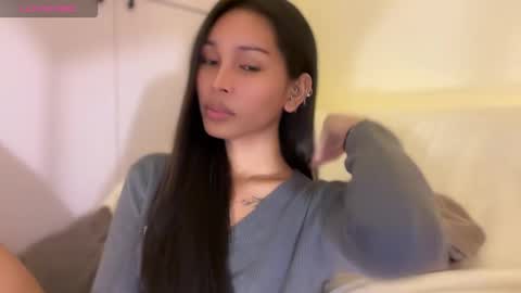 Snapshot of _cumonu69_ chatting on 11/29/25, 09:18 Tiko online show from 11/29/25, 09:18