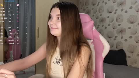 Snapshot of _cute_ice chatting on 01/29/25, 04:47 _cute_ice online show from 01/29/25, 04:47