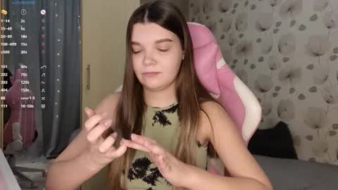 Snapshot of _cute_ice chatting on 02/19/25, 05:16 _cute_ice online show from 02/19/25, 05:16