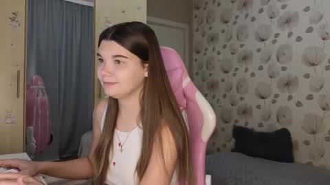 Snapshot of _cute_ice chatting on 09/24/25, 05:44 _cute_ice online show from 09/24/25, 05:44