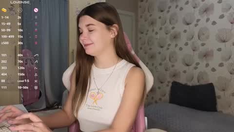 Snapshot of _cute_ice chatting on 09/26/25, 05:33 _cute_ice online show from 09/26/25, 05:33