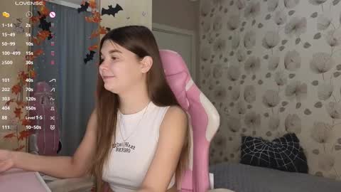 Snapshot of _cute_ice chatting on 10/24/25, 06:43 _cute_ice online show from 10/24/25, 06:43