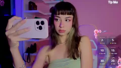 Snapshot of _cute_isabella_ chatting on 07/04/26, 11:44 _cute_isabella_ online show from 07/04/26, 11:44