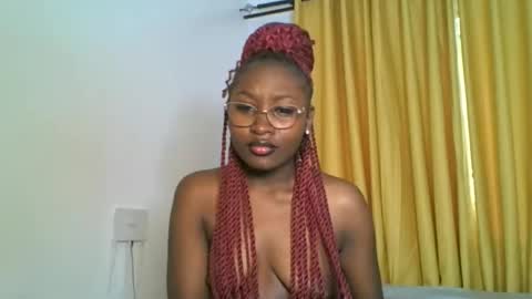 Snapshot of _cutestephanie chatting on 12/14/25, 01:16 STEPH online show from 12/14/25, 01:16