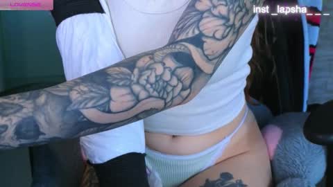 Snapshot of _d_love_ chatting on 02/19/26, 02:07 Dana online show from 02/19/26, 02:07