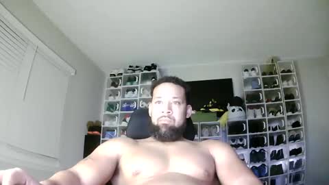 Snapshot of _da_d1ck_ chatting on 12/18/24, 07:58 Da d1ck online show from 12/18/24, 07:58