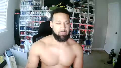 Snapshot of _da_d1ck_ chatting on 12/19/24, 06:01 Da d1ck online show from 12/19/24, 06:01