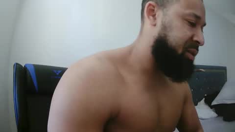 Snapshot of _da_d1ck_ chatting on 01/16/25, 05:23 Da d1ck online show from 01/16/25, 05:23