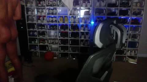 Snapshot of _da_d1ck_ chatting on 02/28/25, 07:58 Da d1ck online show from 02/28/25, 07:58