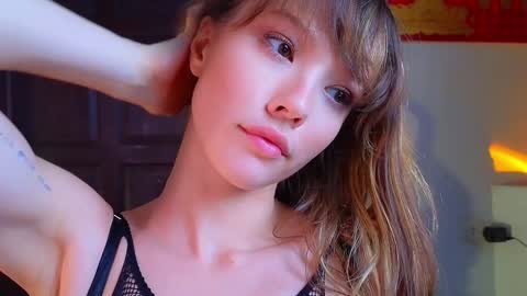 Snapshot of _demi_dee_ chatting on 12/04/24, 02:37 DemiDee online show from 12/04/24, 02:37