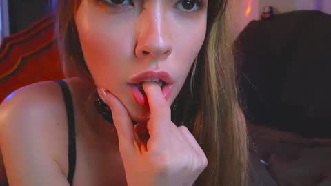 Snapshot of _demi_dee_ chatting on 12/09/24, 01:13 DemiDee online show from 12/09/24, 01:13