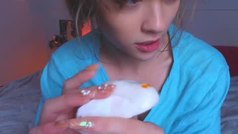 Snapshot of _demi_dee_ chatting on 01/02/25, 11:41 DemiDee online show from 01/02/25, 11:41