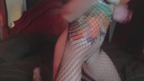 Snapshot of _demi_dee_ chatting on 02/10/25, 05:19 DemiDee online show from 02/10/25, 05:19