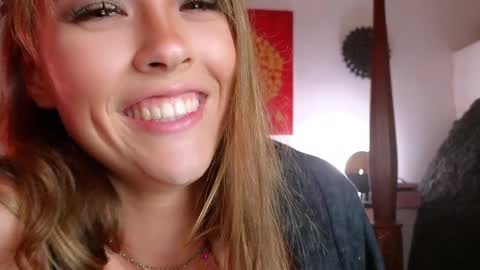 Snapshot of _demi_dee_ chatting on 03/04/25, 11:40 DemiDee online show from 03/04/25, 11:40