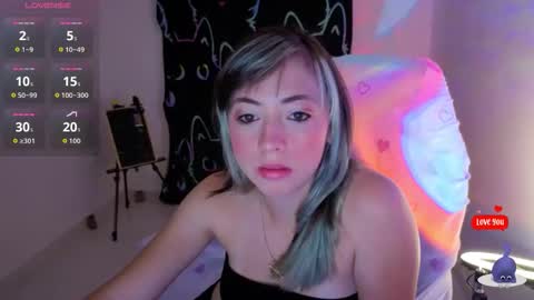 Snapshot of _denisse_peterson_ chatting on 09/18/25, 04:03  DENISE  online show from 09/18/25, 04:03