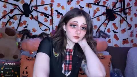 Kate online show from 10/15/25, 06:35