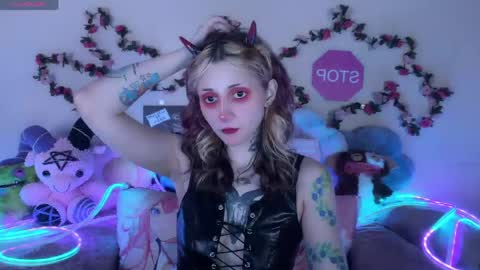 Kate online show from 05/18/26, 07:31