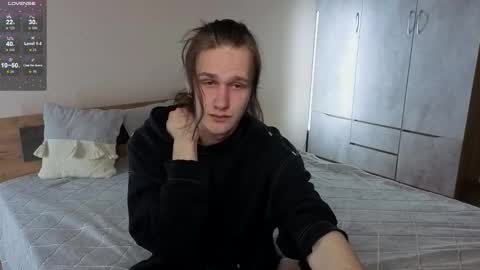 _dream_boys_ online show from 11/17/25, 10:37