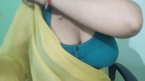 _dreamgirl_0 online show from 02/25/26, 04:16