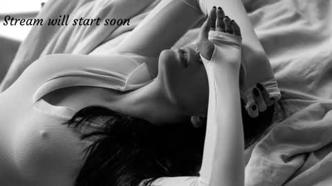 Elli online show from 10/11/25, 10:36