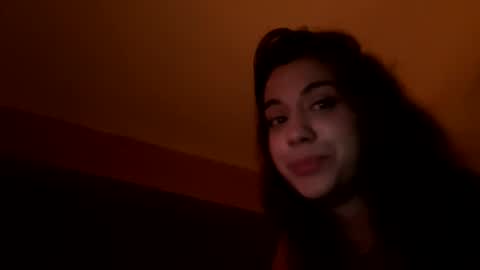 Snapshot of _elena_barra chatting on 03/01/25, 11:26 elena barra online show from 03/01/25, 11:26