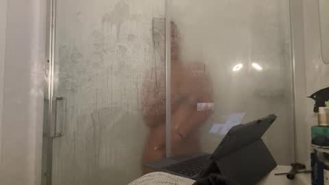 Snapshot of _elena_barra chatting on 10/27/25, 02:43 elena barra online show from 10/27/25, 02:43