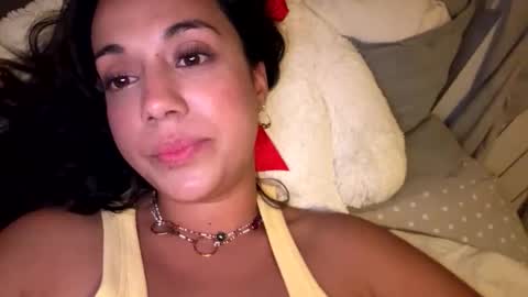 Snapshot of _elena_barra chatting on 05/31/26, 10:44 elena barra online show from 05/31/26, 10:44