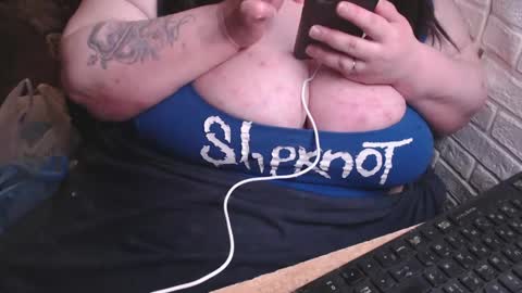 LIsa online show from 04/19/26, 09:19