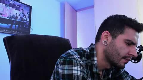  -         online show from 02/11/25, 09:25