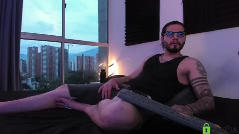  -         online show from 06/05/26, 11:10