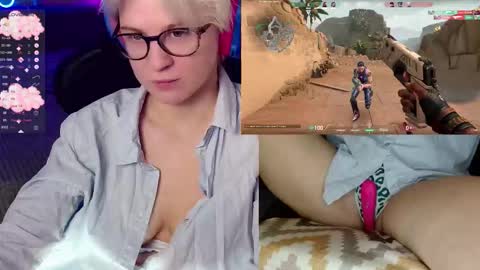 chloue and Gretta online show from 12/01/25, 07:08