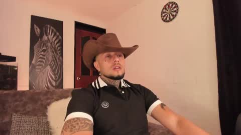 Snapshot of _emilio_escobar chatting on 06/18/26, 09:09 Emilio online show from 06/18/26, 09:09