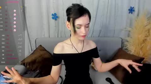 _emily__strike_ online show from 12/26/24, 12:38