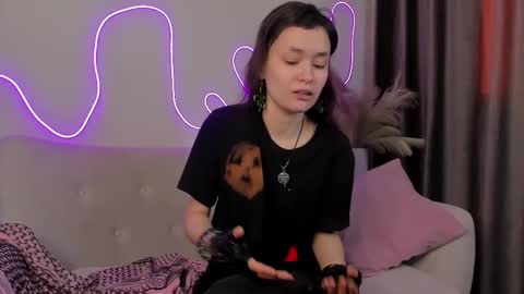 _emily__strike_ online show from 02/17/25, 10:07