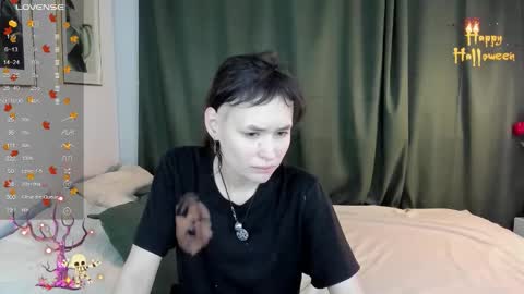 _emily__strike_ online show from 11/05/25, 09:42