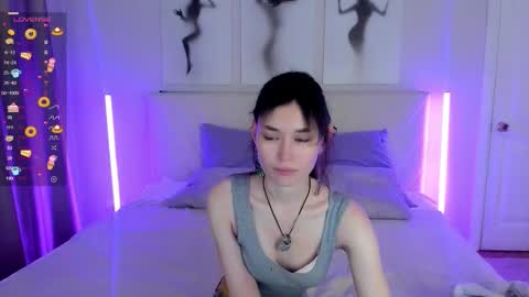 _emily__strike_ online show from 11/14/25, 09:52