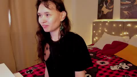 _emily__strike_ online show from 05/13/26, 02:09