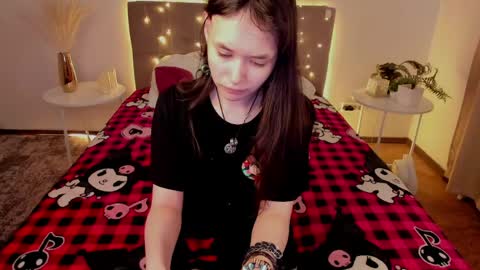 _emily__strike_ online show from 05/18/26, 01:45